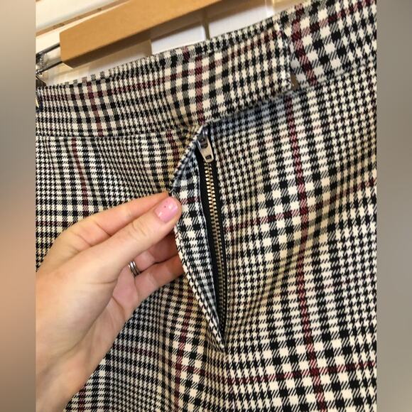 Robert Rodriguez Tailored Trousers in Prince of Wales Plaid - Picture 8 of 9